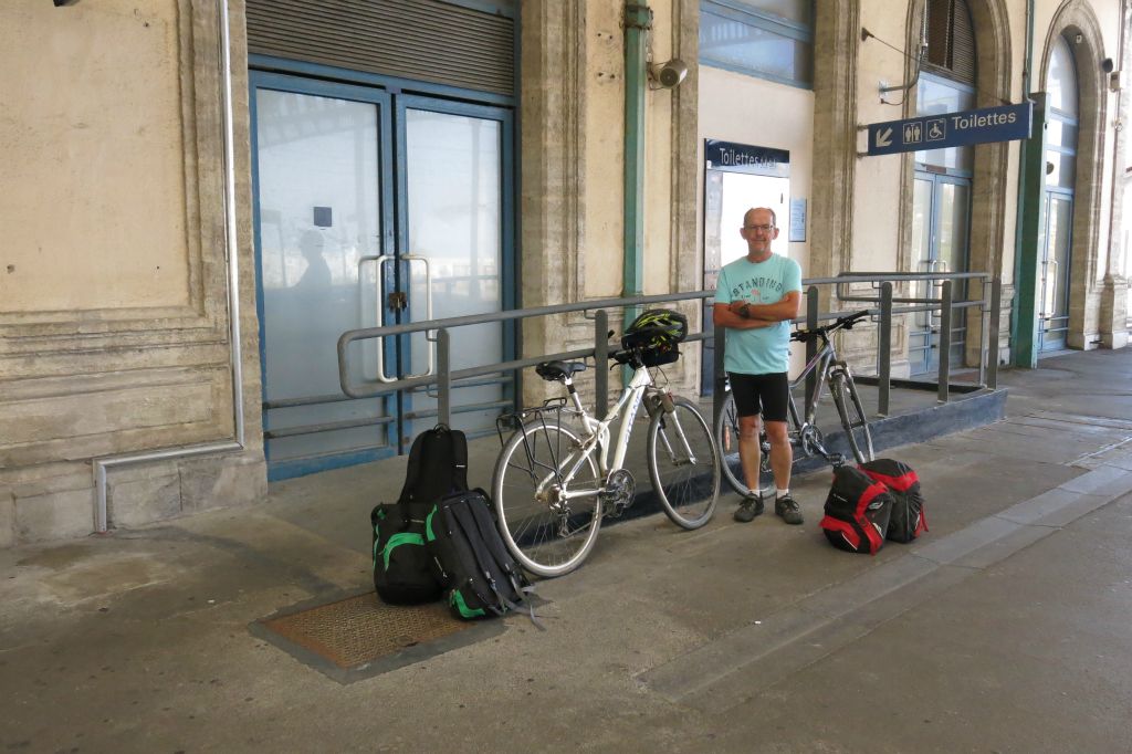 Attente du TER : Sète -> Narbonne